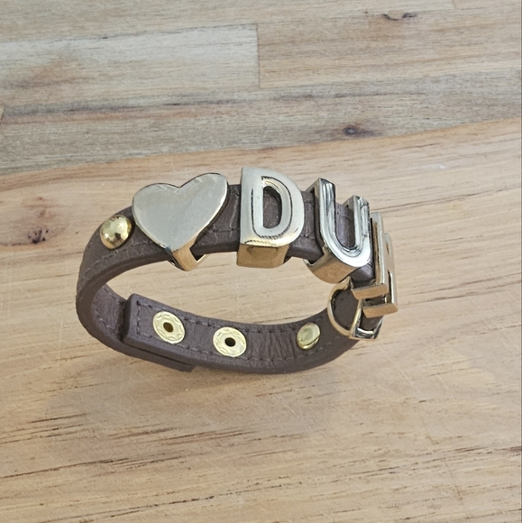 Vintage.Hand Crafted Brown Genuine Leather Love Adjustable Bracelet. - Picture 3 of 4